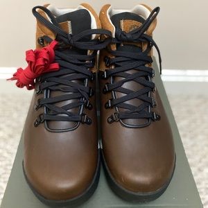 NIB Timberland boots